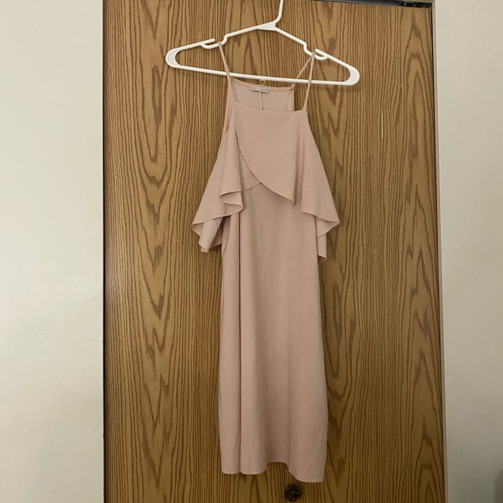 Dresses and tops - Picture 8 of 16